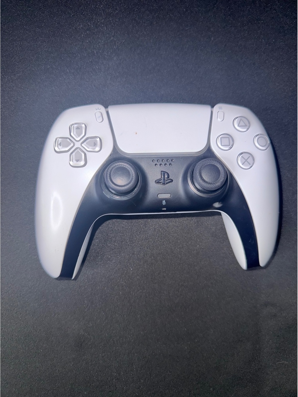 Sony DualSense wireless controller.(Minor Sticker drift) - Picture 4 of 6